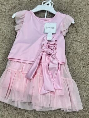 NWT btween Active 3T Pink Tulle Girls' 3 Piece Set Shirt Skirt & Hair Tie Bow